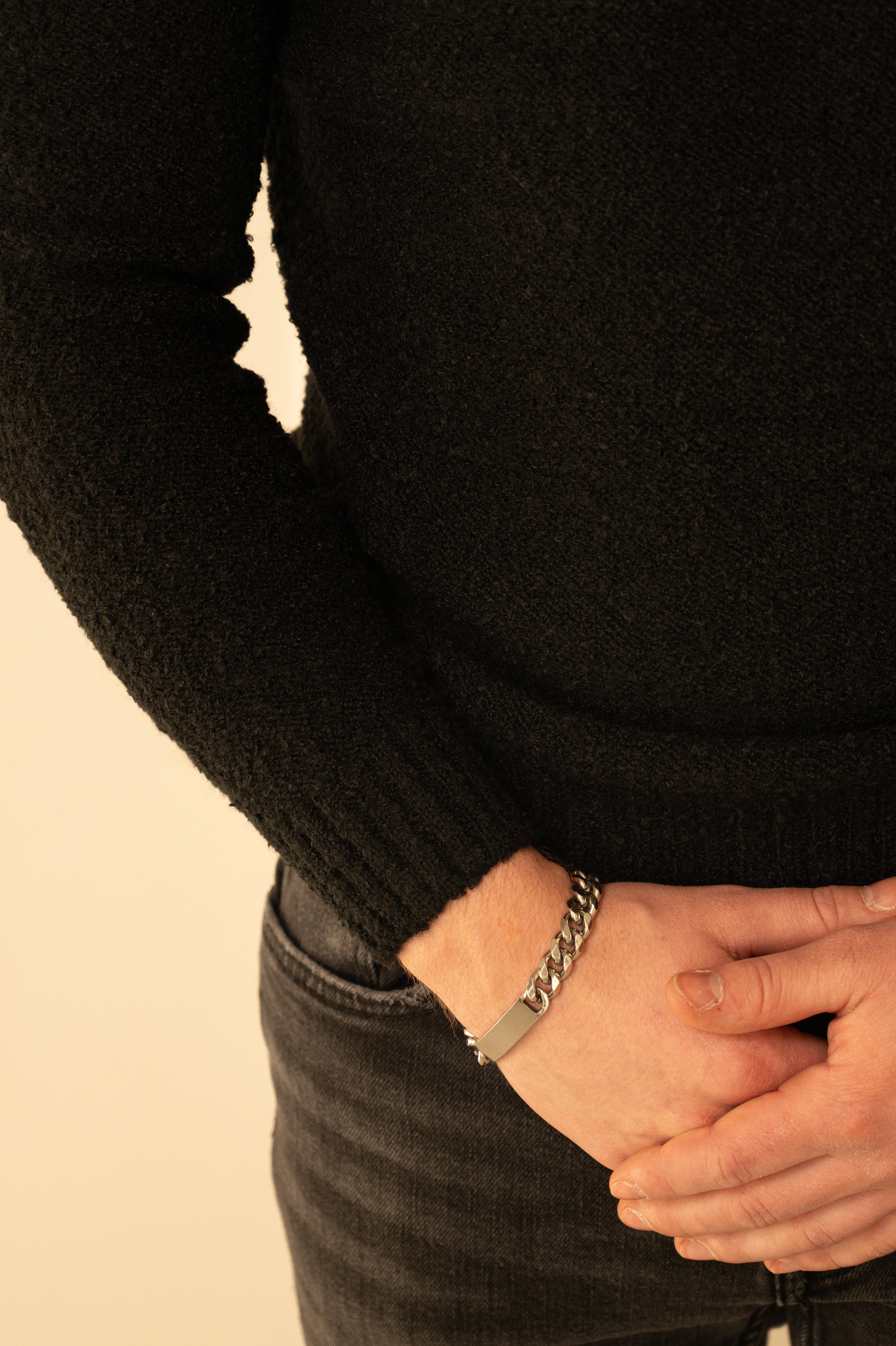 Verbier Sweater - Black